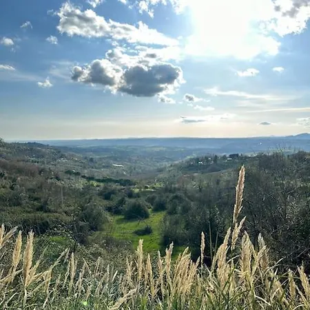 Apartment Sky View, Attico Vicino Roma