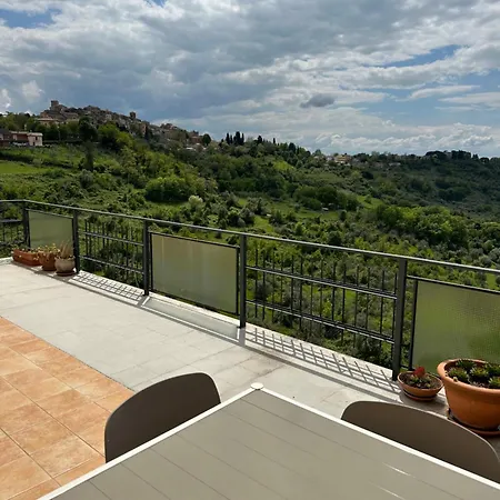 Apartment Sky View, Attico Vicino Roma *