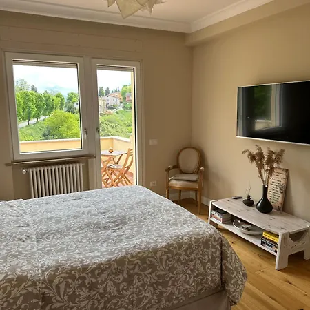 Apartment Sky View, Attico Vicino Roma *